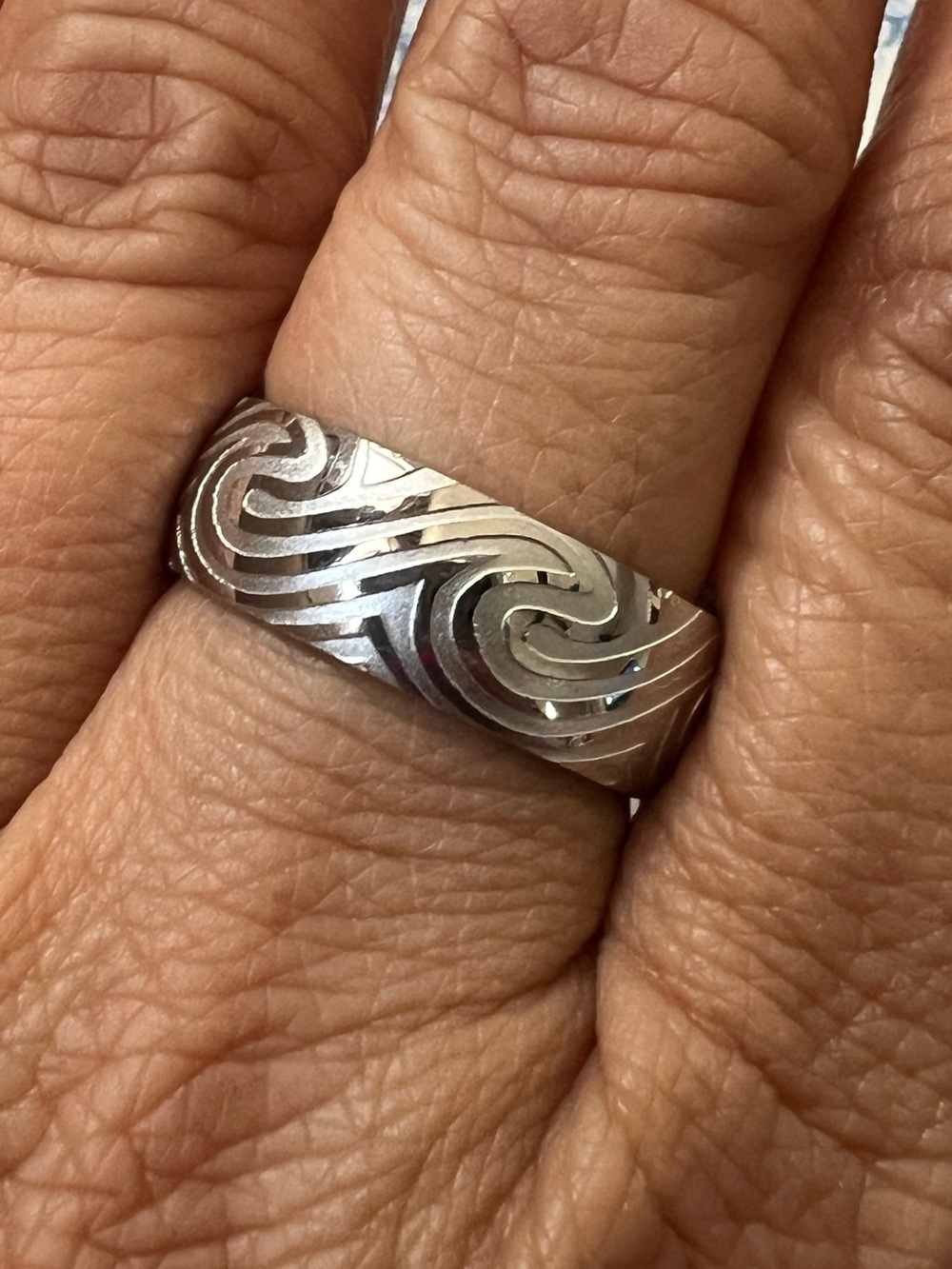 Mens Ring Size 10 Stainless Steel Engraved Swirl Wave Band #1010